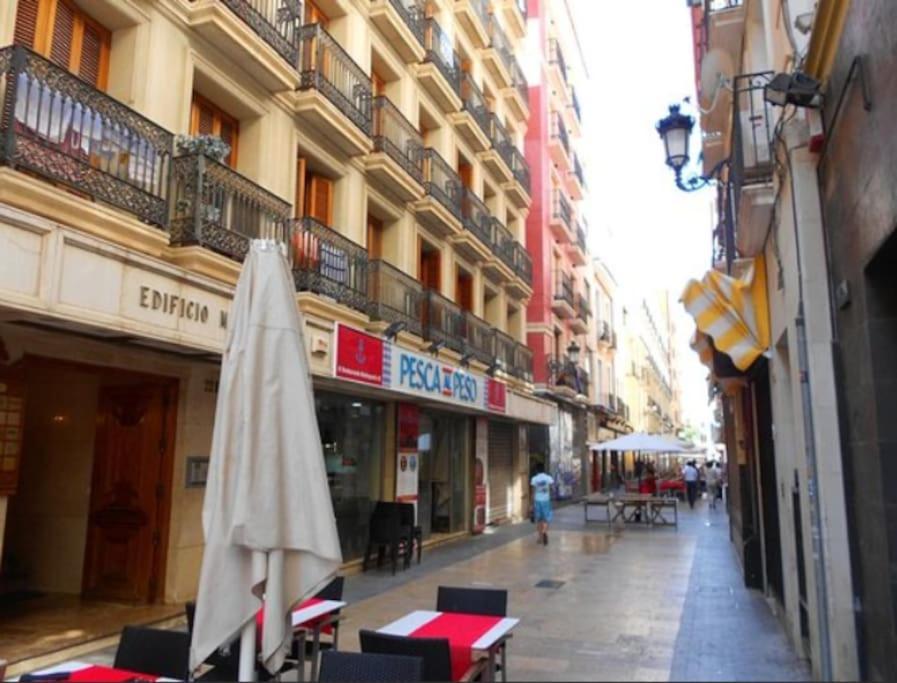Calle Mayor Next To Beach Alicante Exterior foto